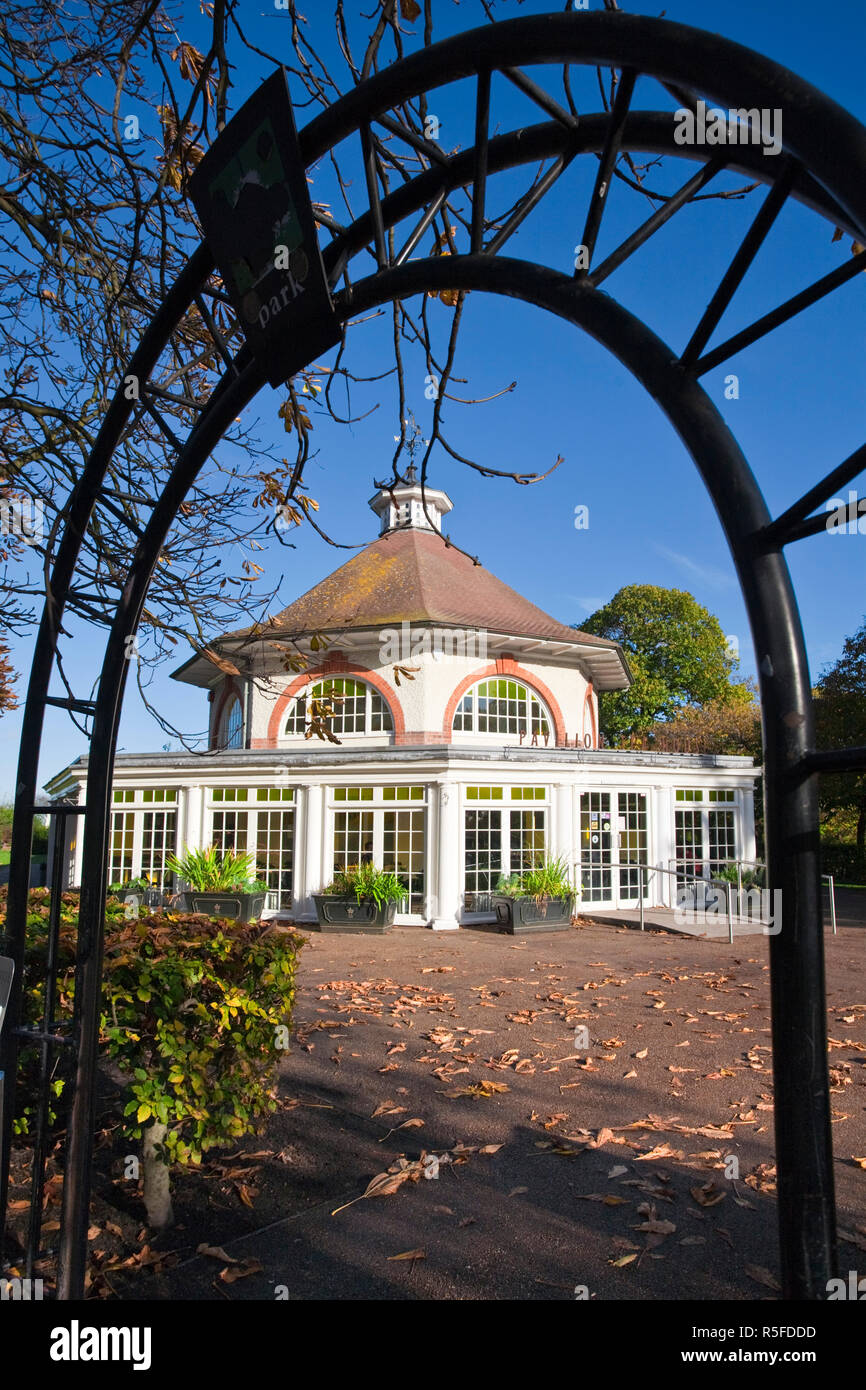 England, London, Greenwich, Royal Greenwich Park, Paviliion Tea House