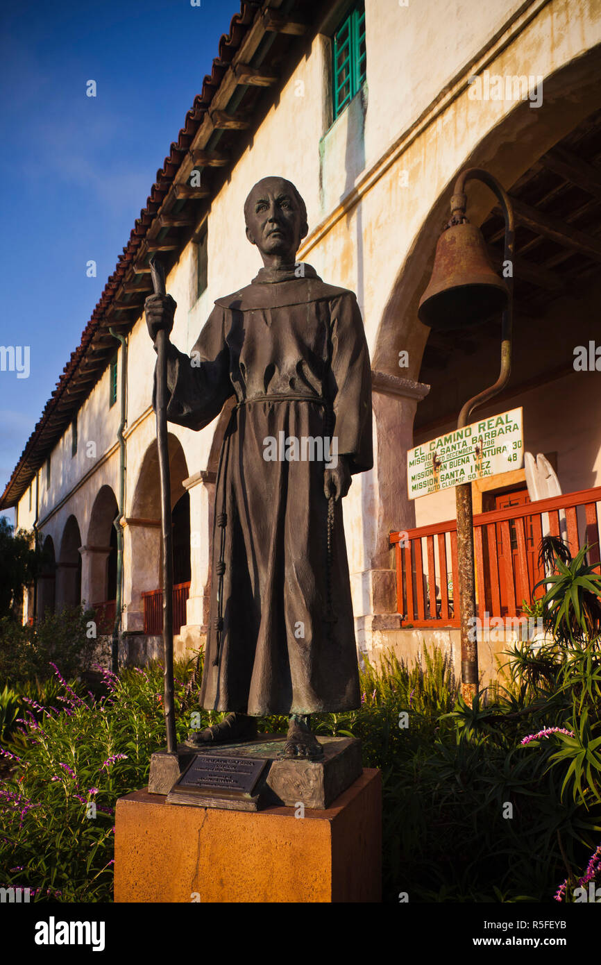 USA, California, Southern California, Santa Barbara, Mission Santa Barbara, statue of Father Junipero Serra Stock Photo