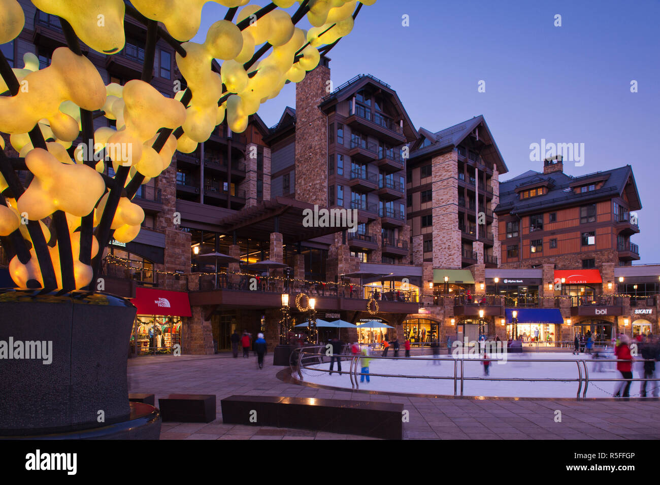 USA, Colorado, Vail, Vail Village Ice Rink at The Lionshead Complex