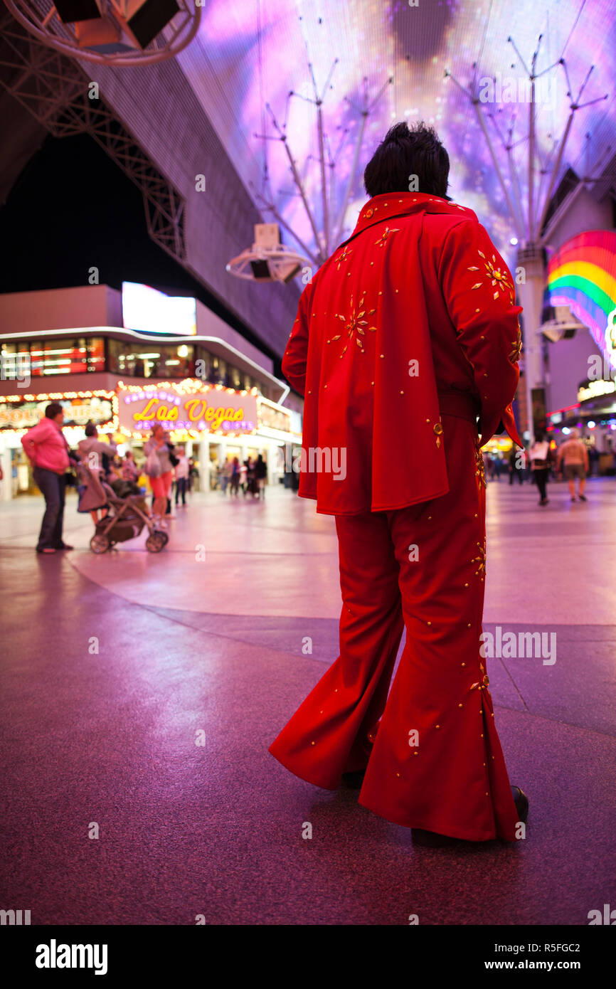 USA, Nevada, Las Vegas, Downtown, Fremont Street Experience, Elvis Presley impersonator, NR Stock Photo