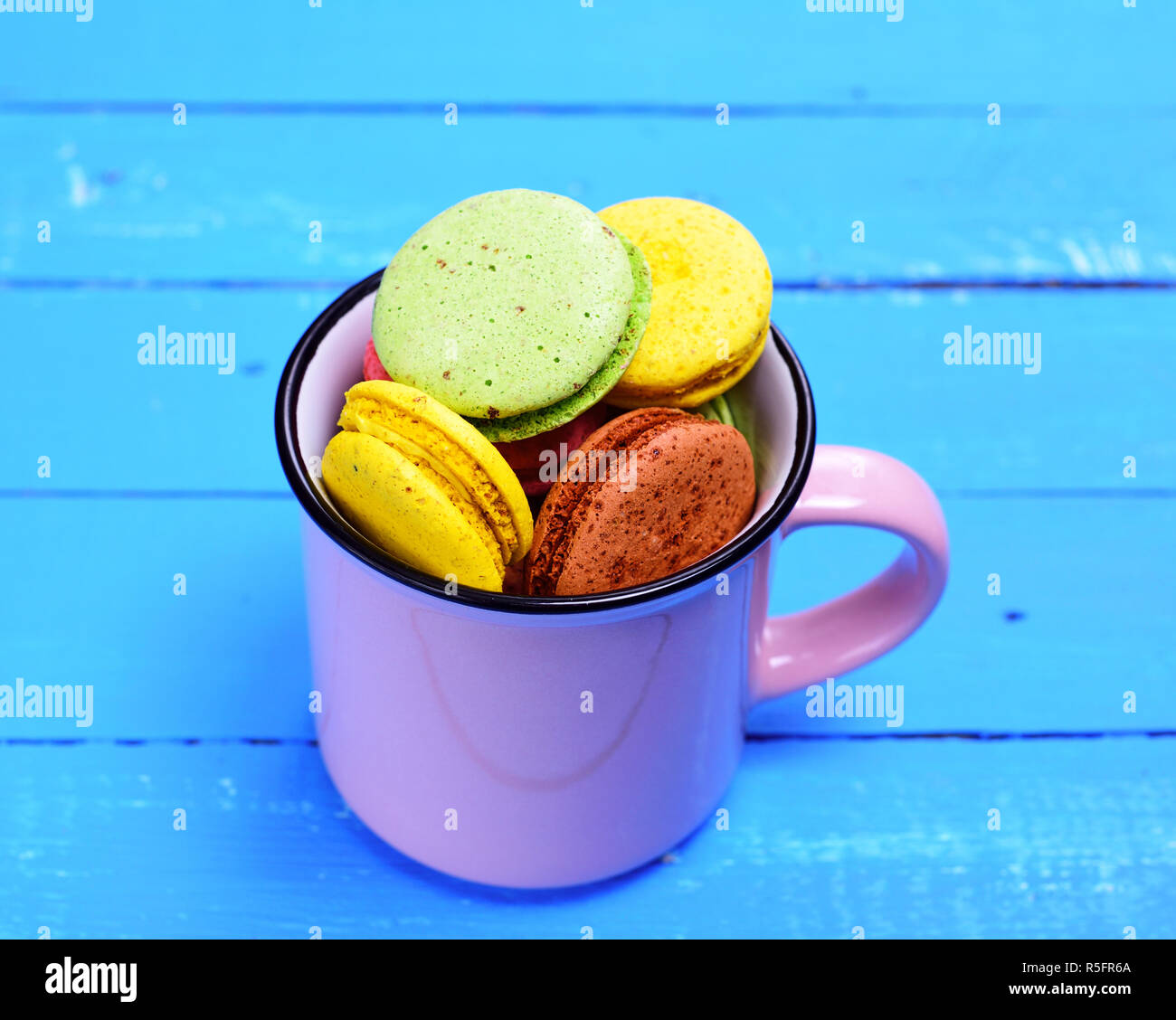 Almond biscuit in a mug Stock Photo Alamy