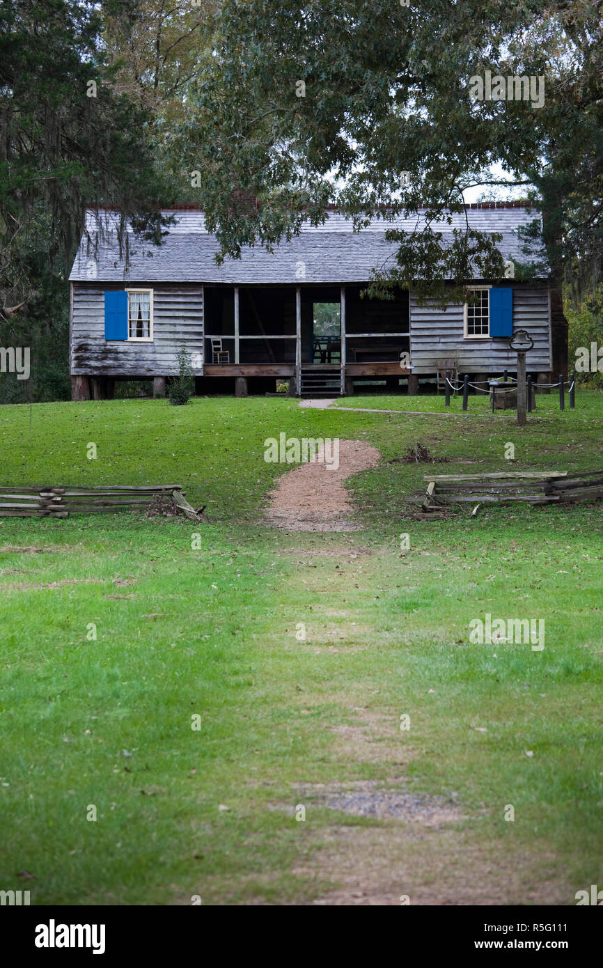 USA, Mississippi, Natchez, Natchez Trace Parkway, Mount Locust Inn and