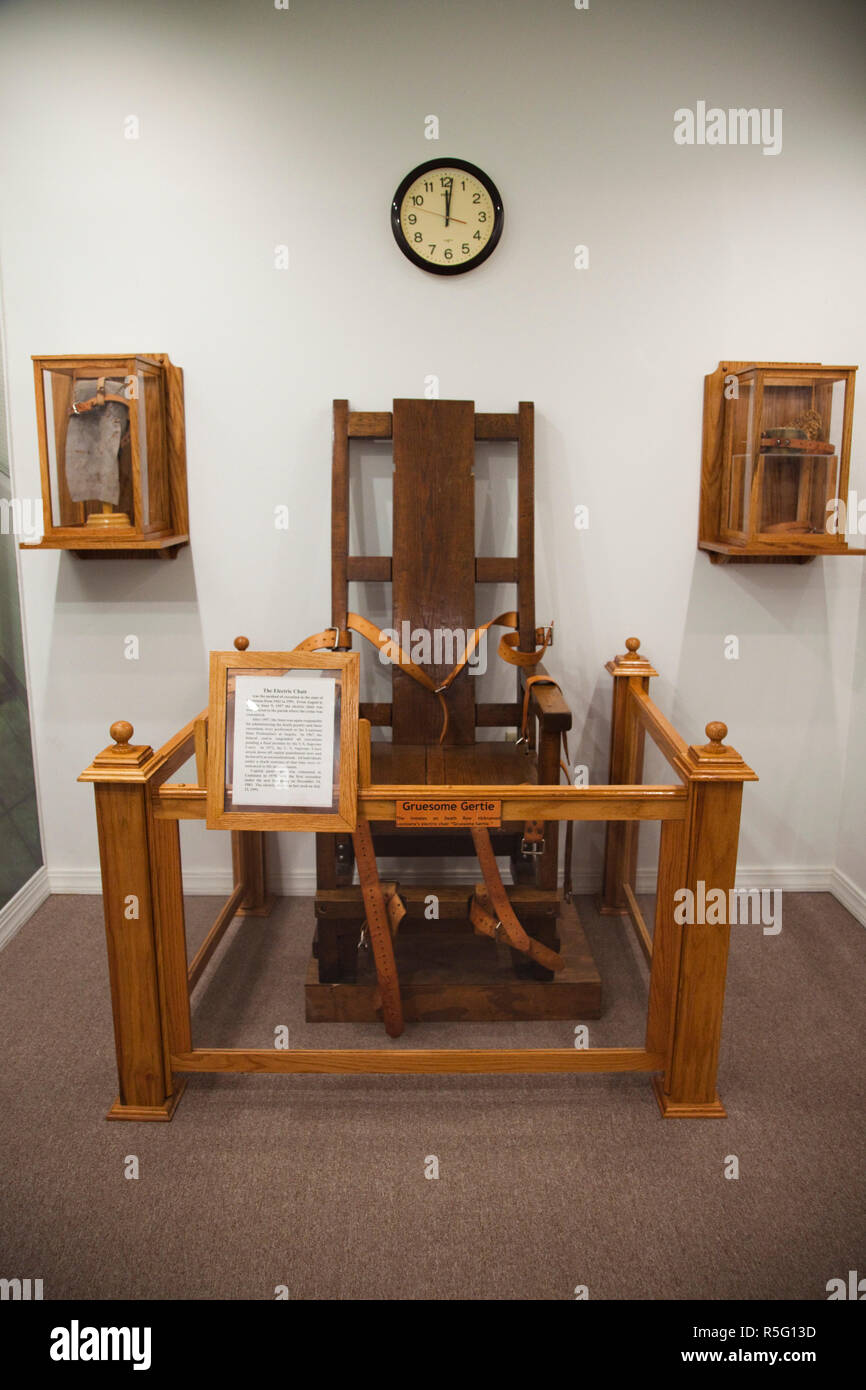 https://c8.alamy.com/comp/R5G13D/usa-louisiana-angola-louisiana-state-penitentiary-museum-gruesome-gertie-electric-chair-used-for-prison-executions-R5G13D.jpg