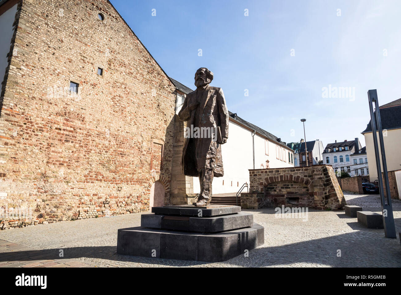 Trier, Germany. Monument to German Communist philosopher Karl Marx (born in Trier in 1818), unveiled in 2018 for 200 anniversary celebrations and made Stock Photo