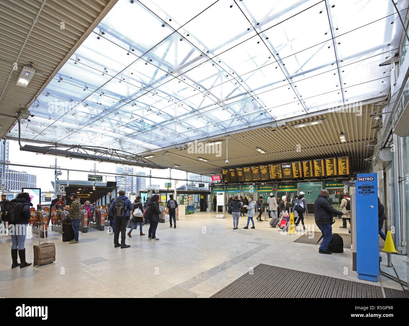 Ticket hall and barriers at East Croydon Railway Station, a key mainline station on the route from London to Gatwick and the south coast. Stock Photo