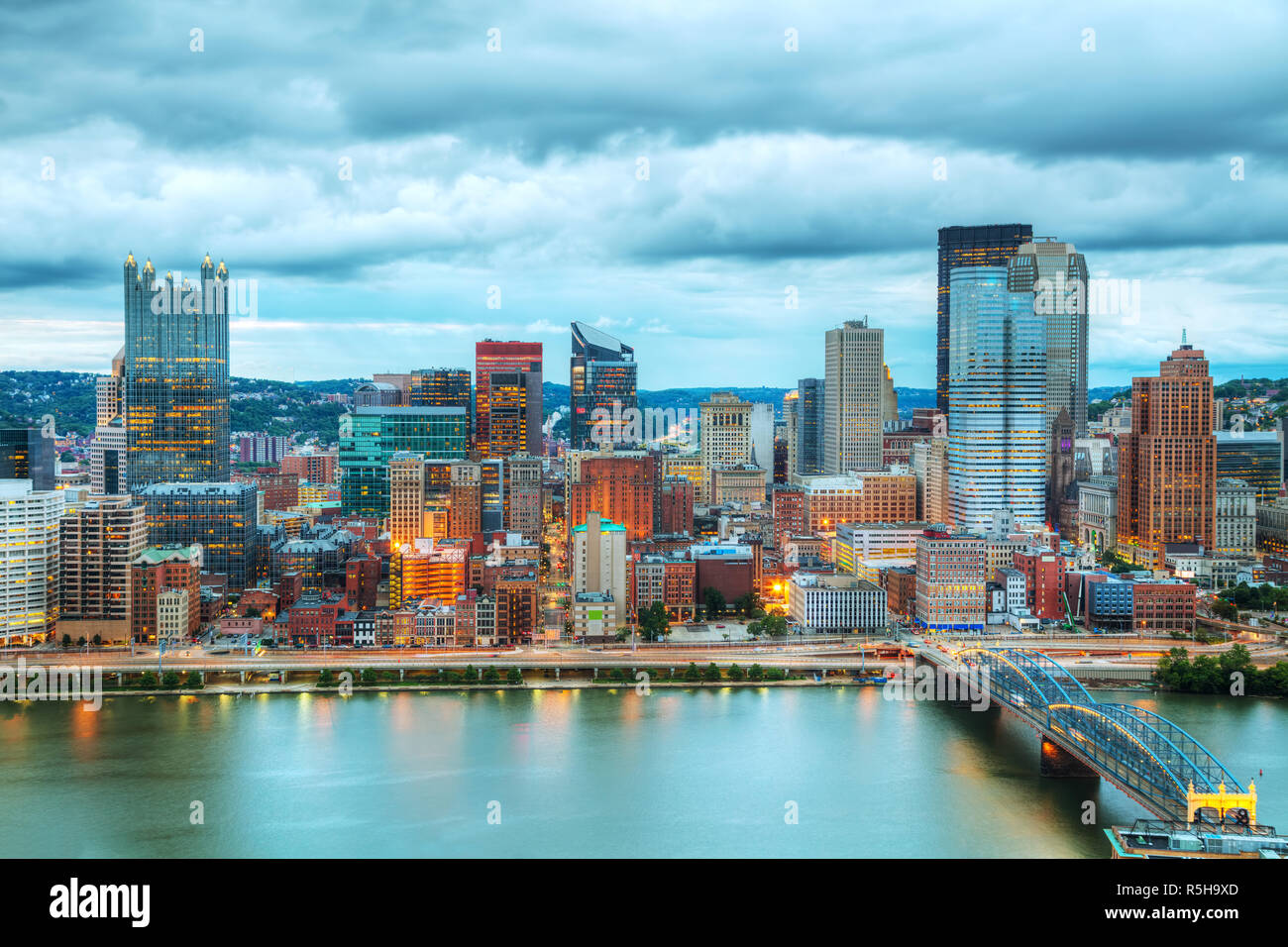 Pittsburgh cityscape with the Ohio river Stock Photo - Alamy