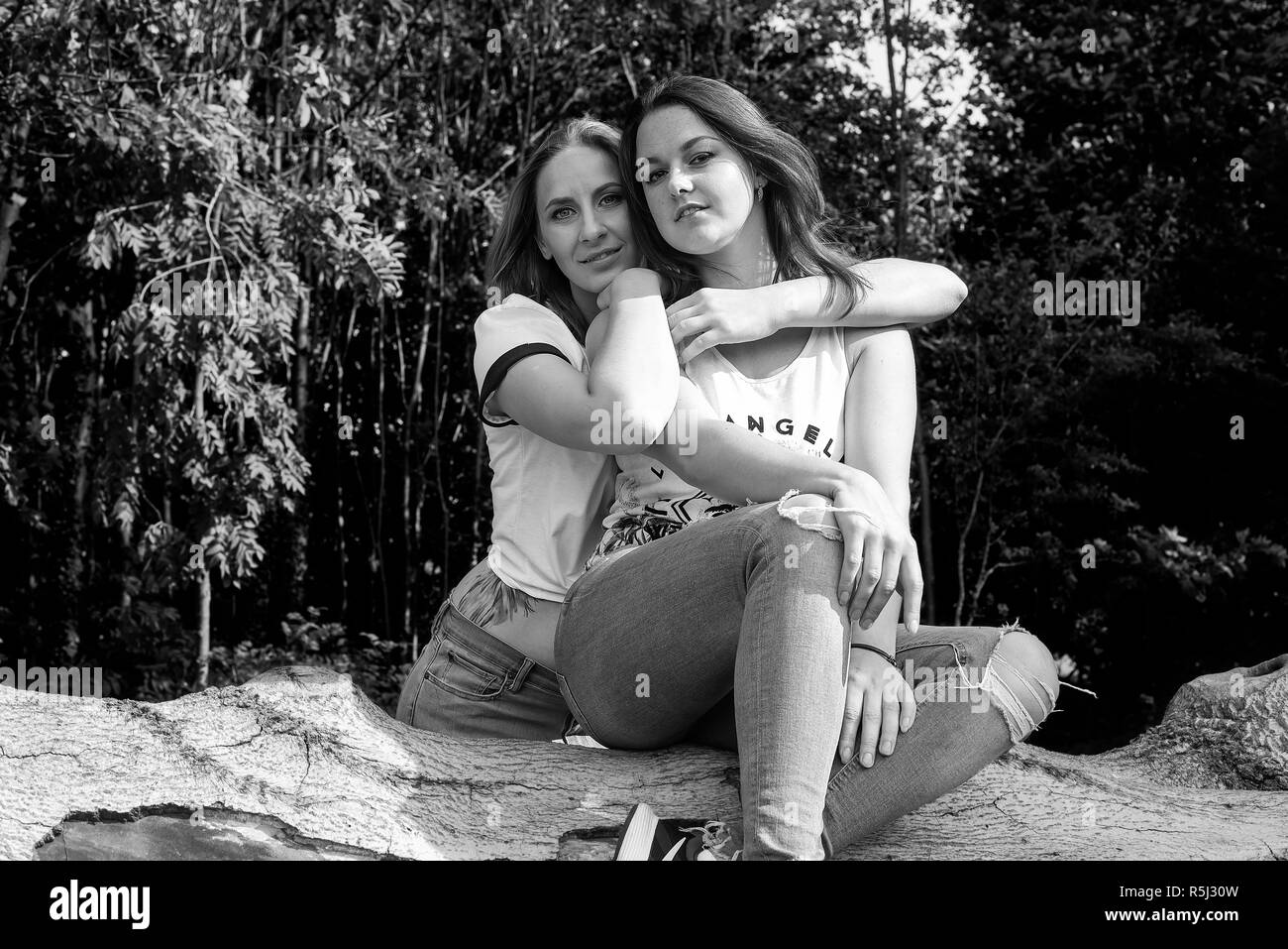 Two friends redhead blonde girl Black and White Stock Photos & Images ...
