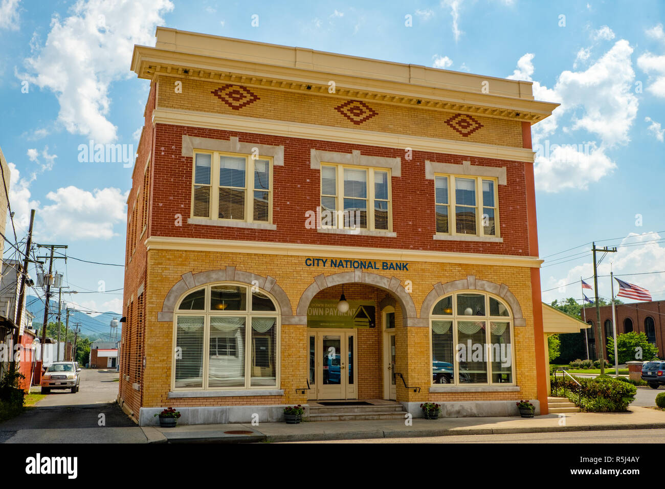 Peoples bank hires stock photography and images Alamy