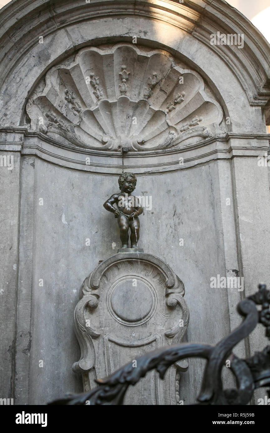 BRUSSELS Belgium Manneken Pis the statue of the urinating boy into a