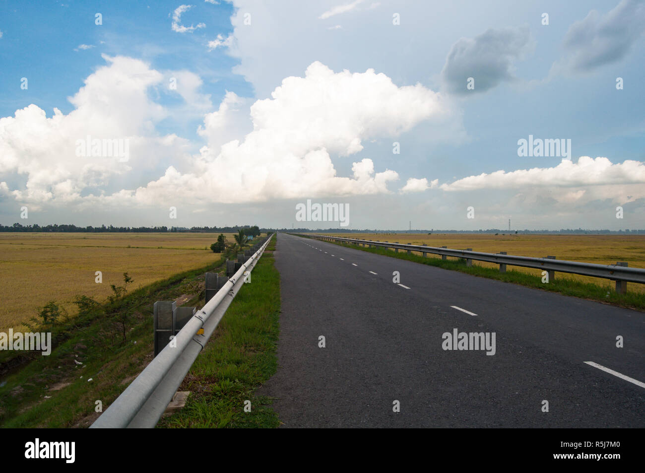 Car driving through green fields hi-res stock photography and images ...