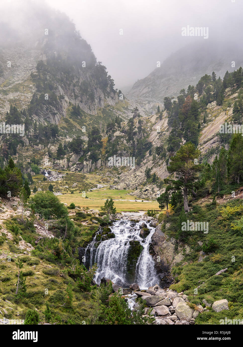 Aigualluts Waterfall in the Pyrenees near Benasque, Huesca, Aragon, Spain Stock Photo