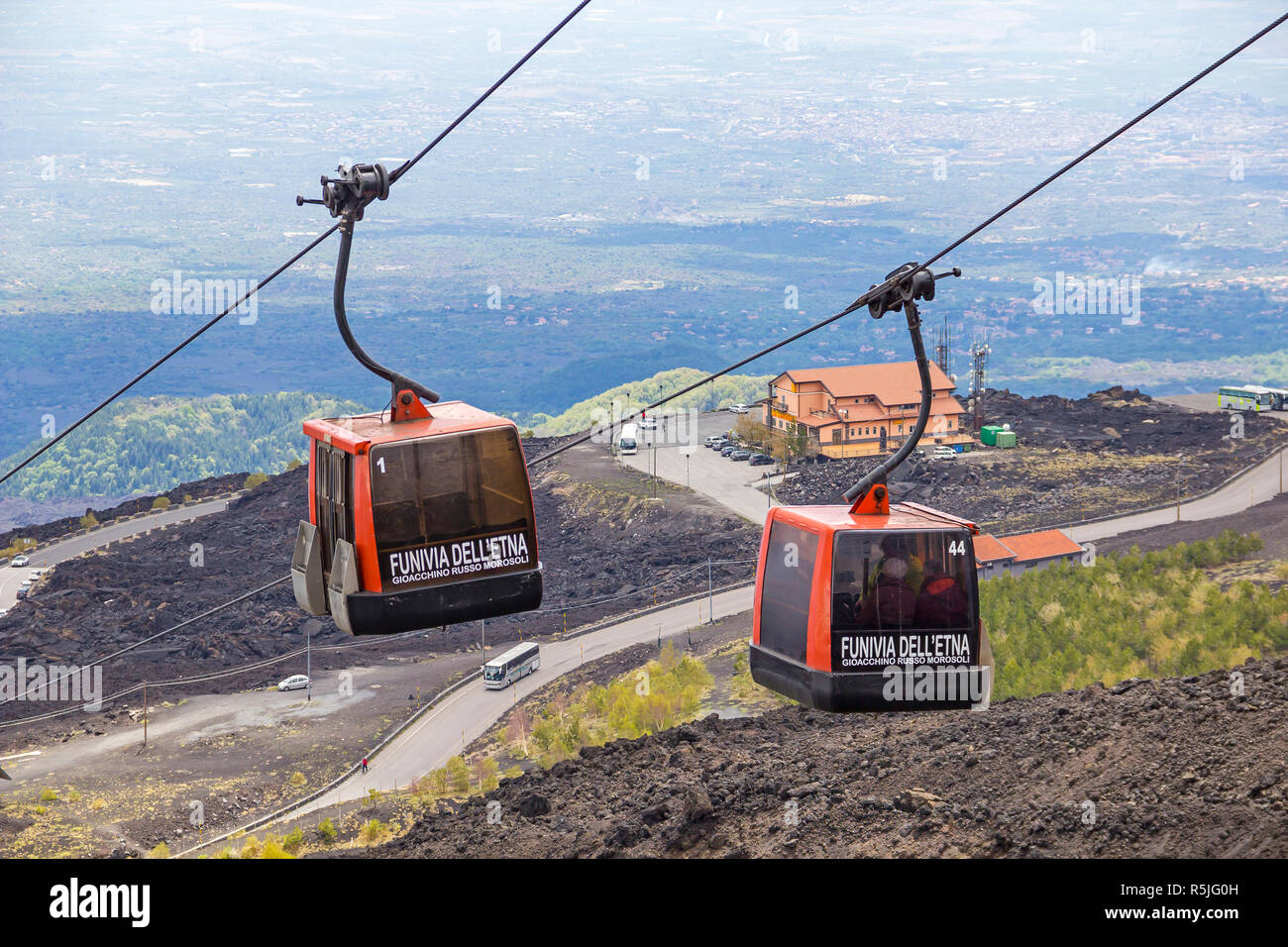 Mount etna cable car hi-res stock photography and images - Alamy