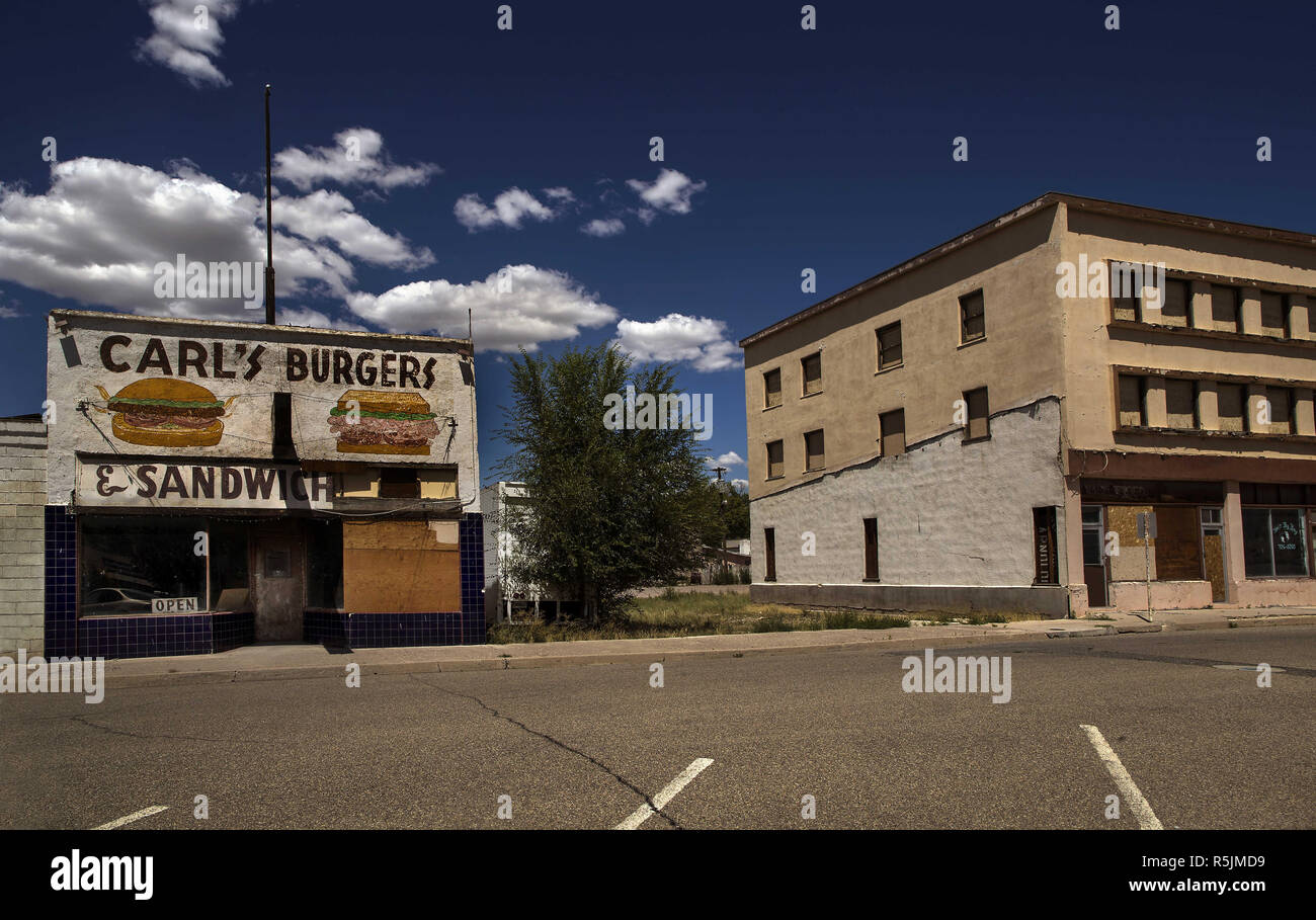 Caliente, Nevada, USA. 17th Aug, 2017. An abandoned Carl's Burgers