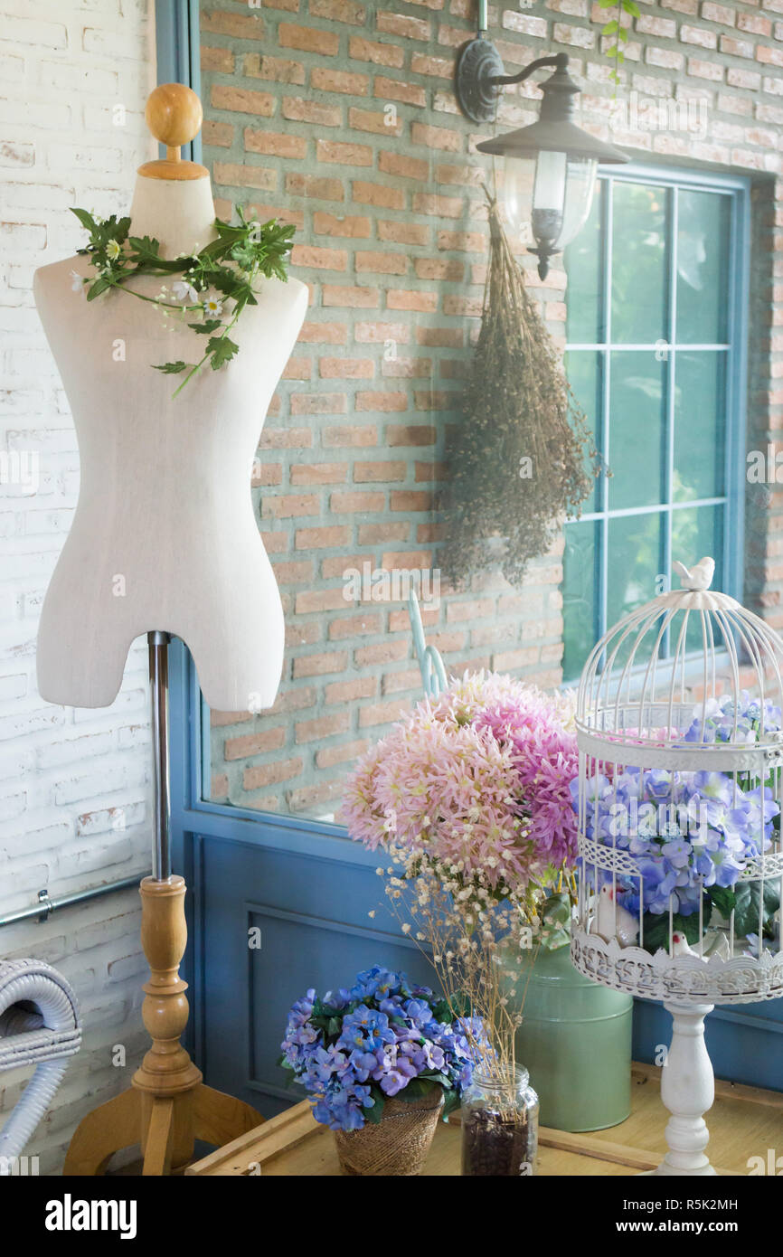 Vintage country house interior decoration Stock Photo Alamy