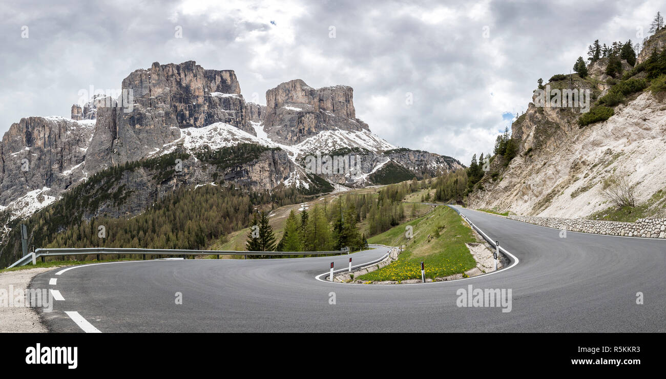 pass road grÃ¶dnerjoch,gadertal,south tyrolean dolomites,province of bolzano,italy Stock Photo