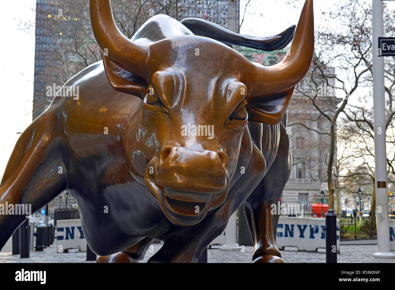 Known As A Symbol Of Capitalism And Prosperity The Charging Bull Is A Wall Street Icon And Popular Tourist Attraction Located In Downtown Manhattan Stock Photo Alamy