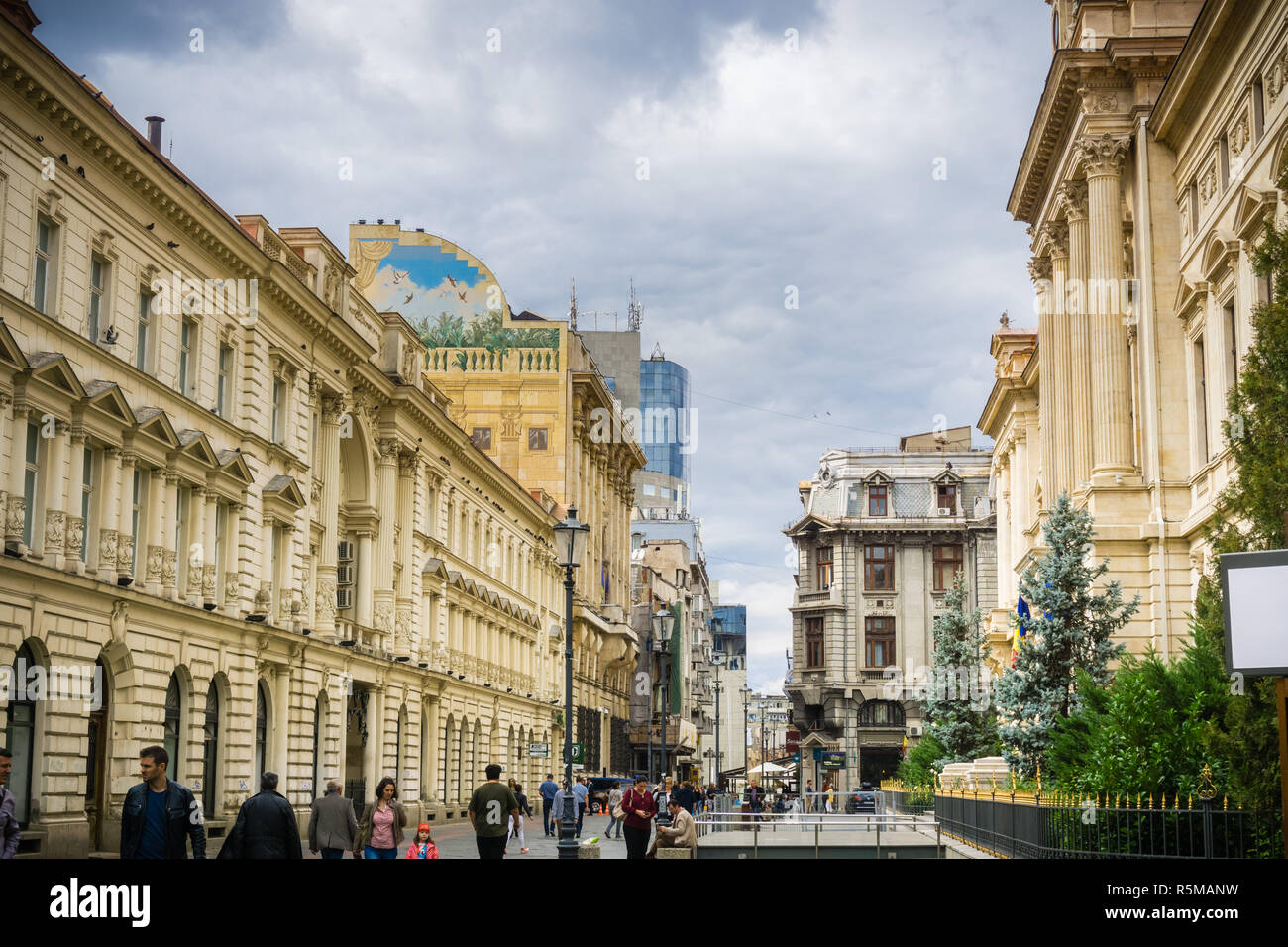 Bucharest romania people walking hi-res stock photography and images - Alamy