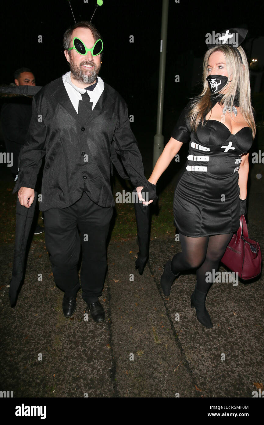 Guests arriving for Jonathan Ross Halloween party - London  Featuring: David Mitchell, Victoria Coren Mitchell Where: London, United Kingdom When: 31 Oct 2018 Credit: WENN.com Stock Photo