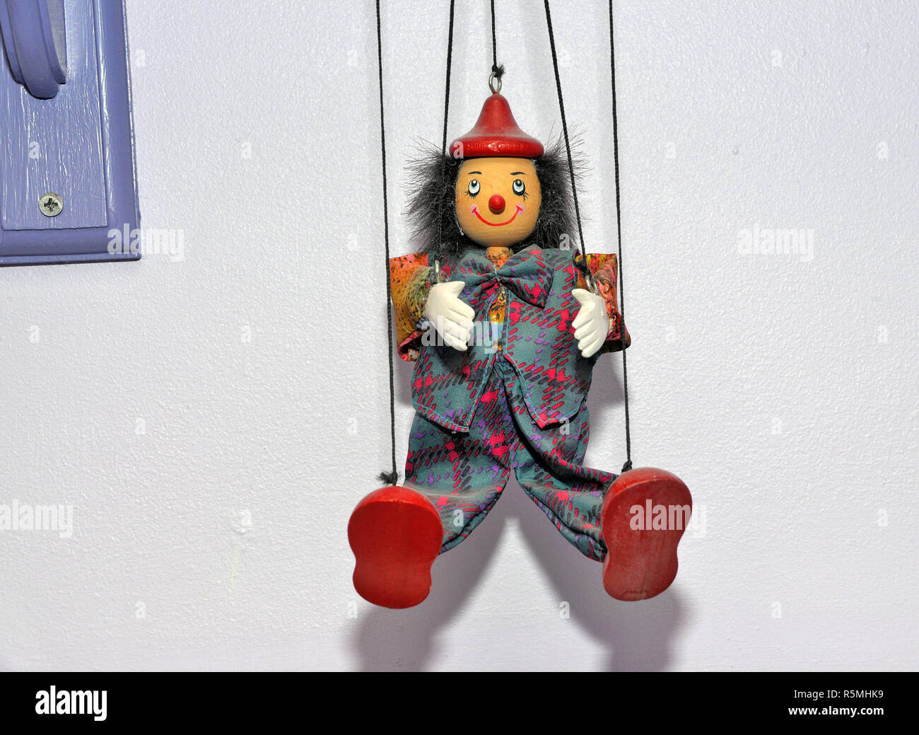 Hanging clown hi-res stock photography and images - Alamy