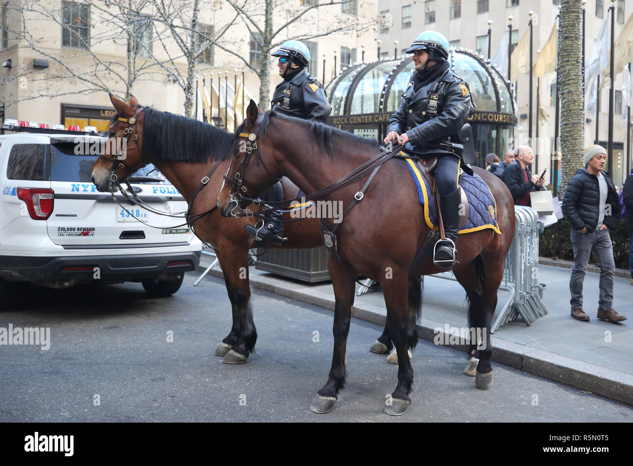 Nypd mounted unit hires stock photography and images Alamy