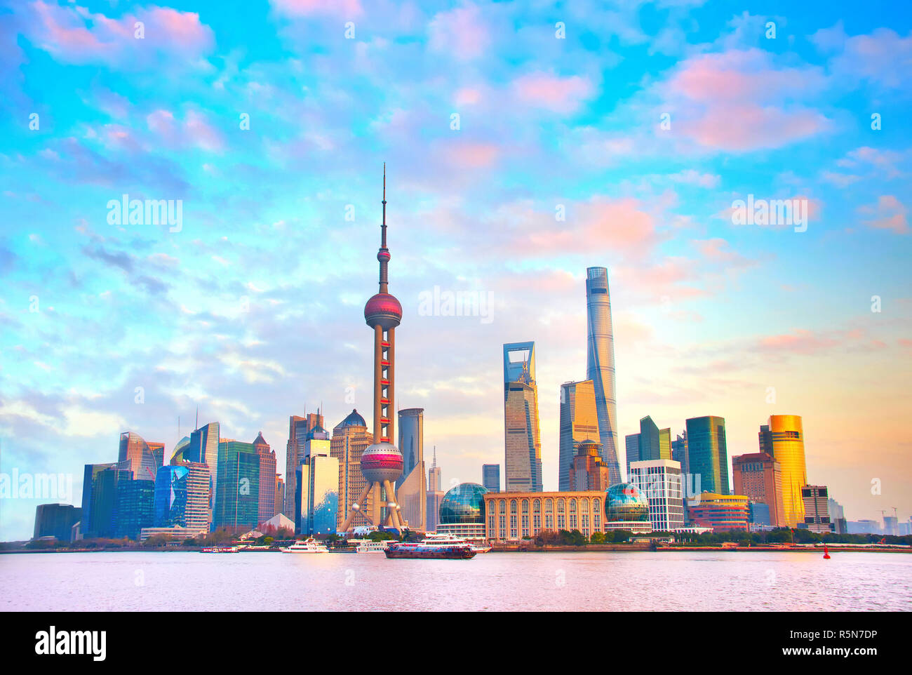 Shanghai skyline at sunset. China Stock Photo - Alamy