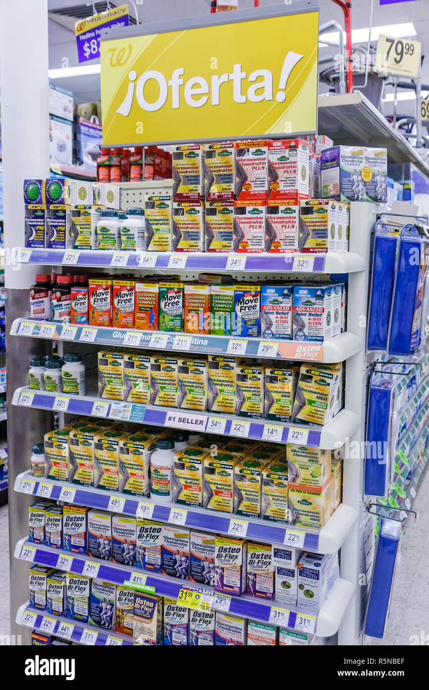 Walgreens pharmacy counter hi-res stock photography and images - Alamy