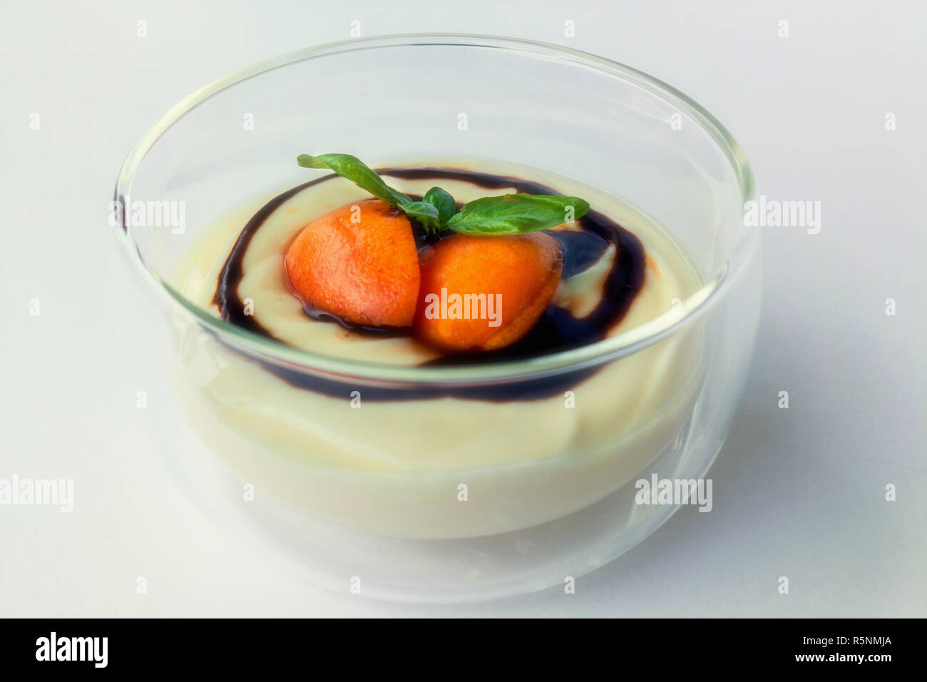 dessert in glass bowl Stock Photo Alamy