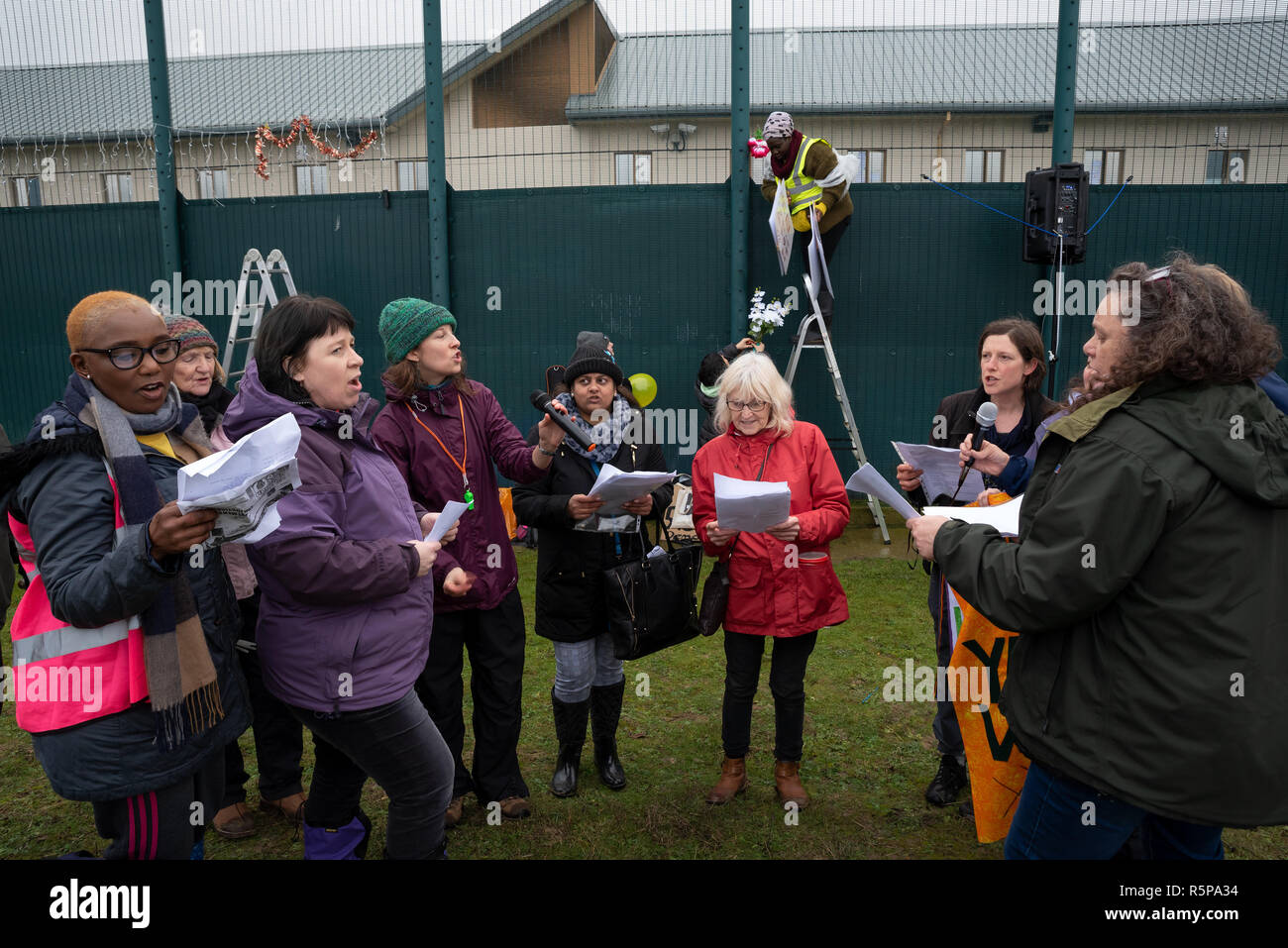 Yarl's wood detention hires stock photography and images Alamy