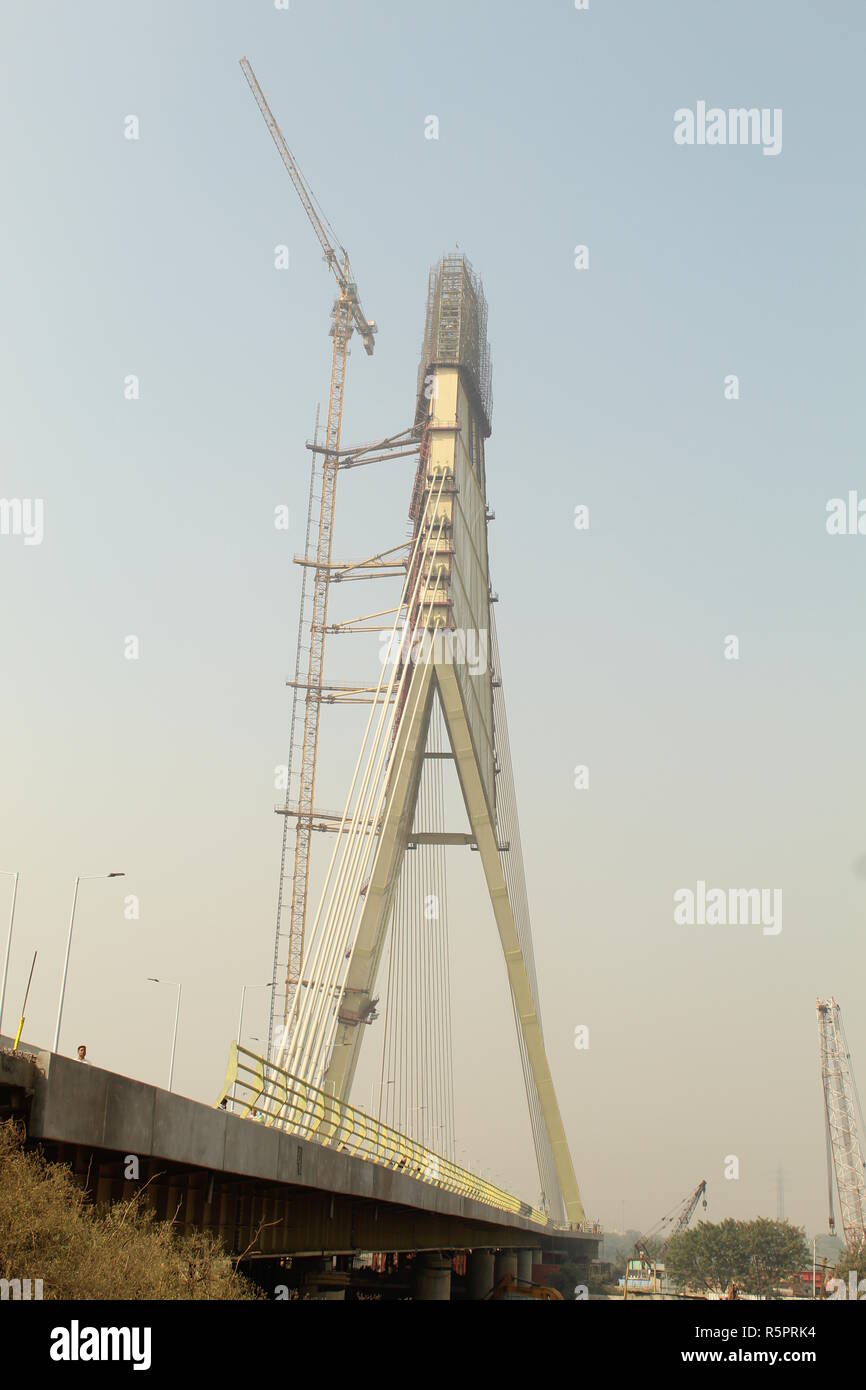 signature bridge Stock Photo Alamy