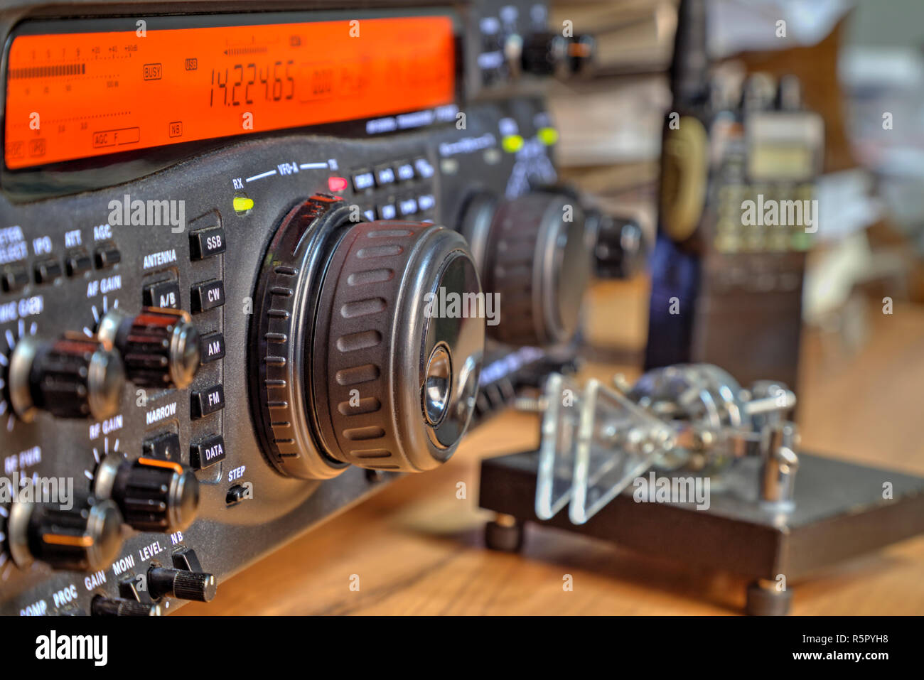 Modern high frequency radio amateur transceiver closeup Stock Photo Alamy