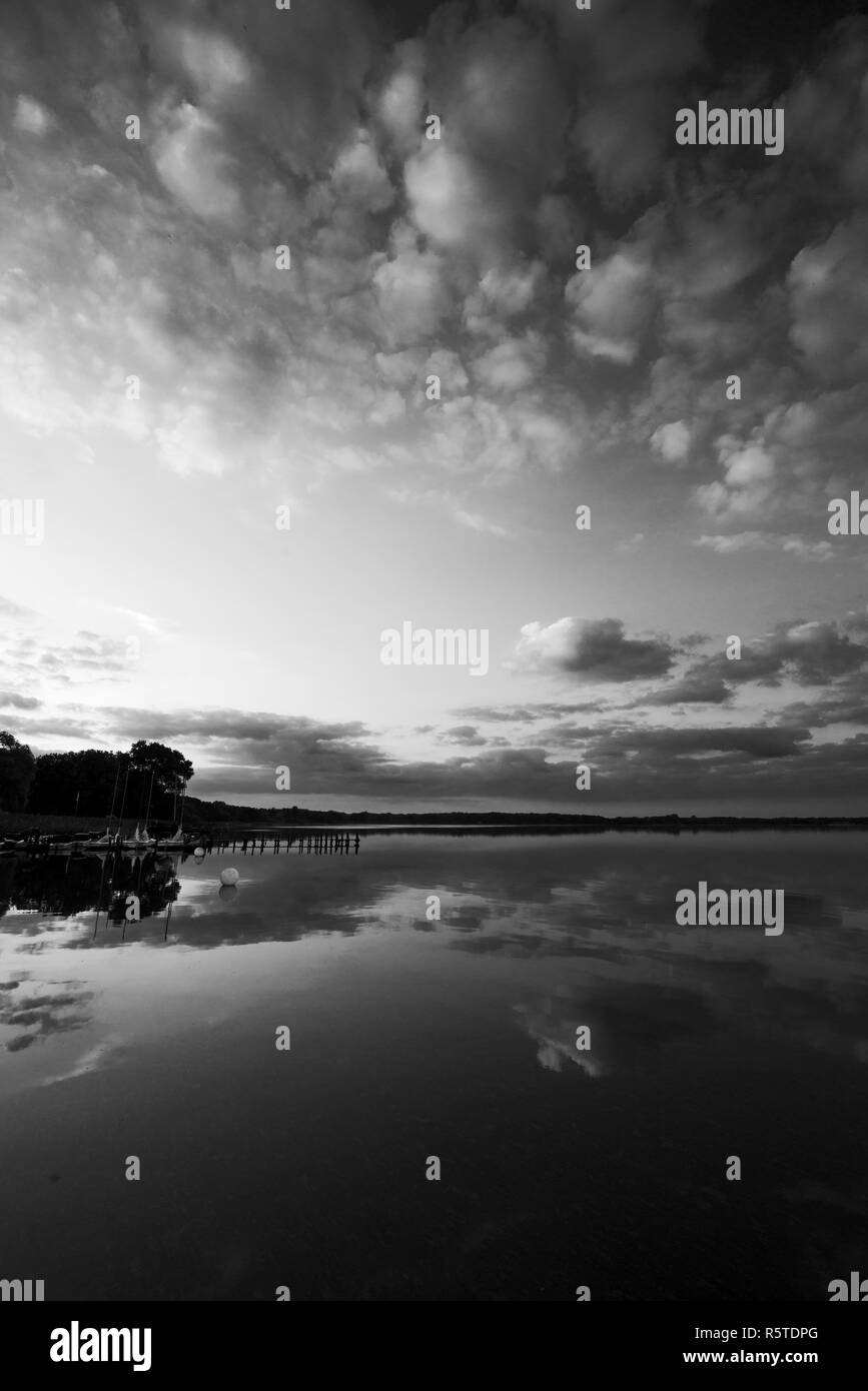 Deep ocean sunset Black and White Stock Photos & Images - Alamy