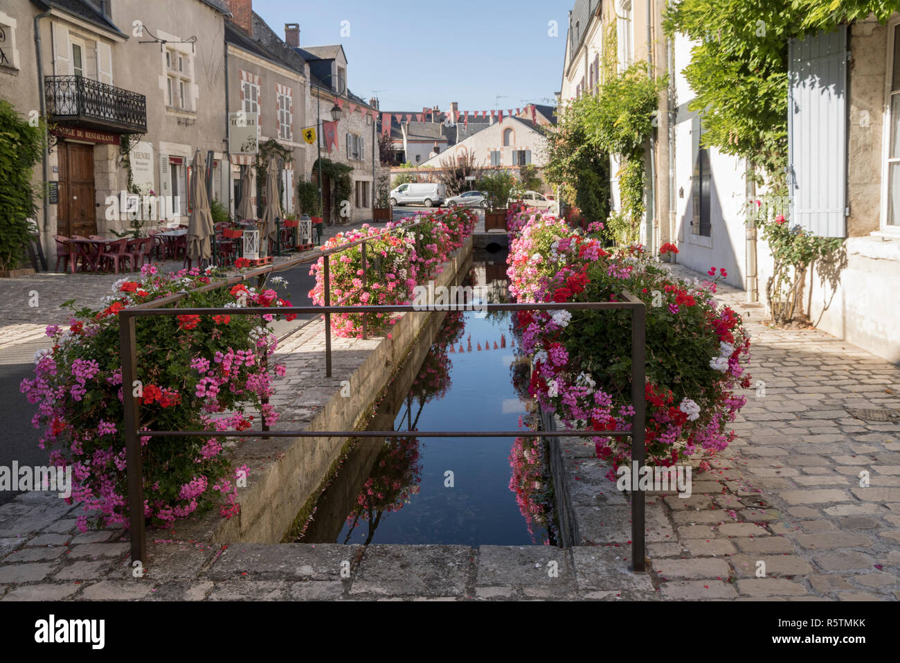 Beaugency Loire Valley France Village Fleuri Stock Photo Alamy