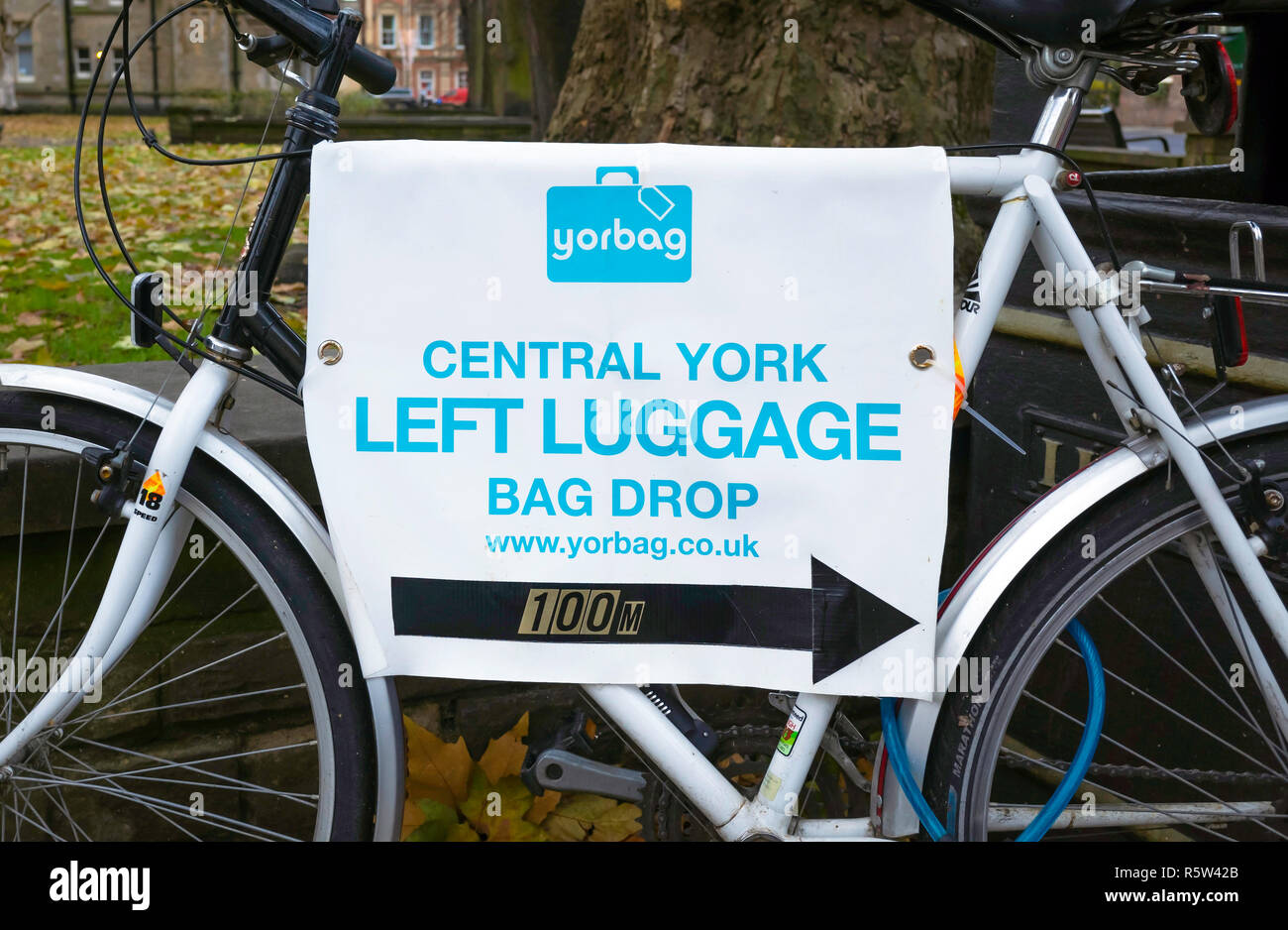 Left luggage hires stock photography and images Alamy