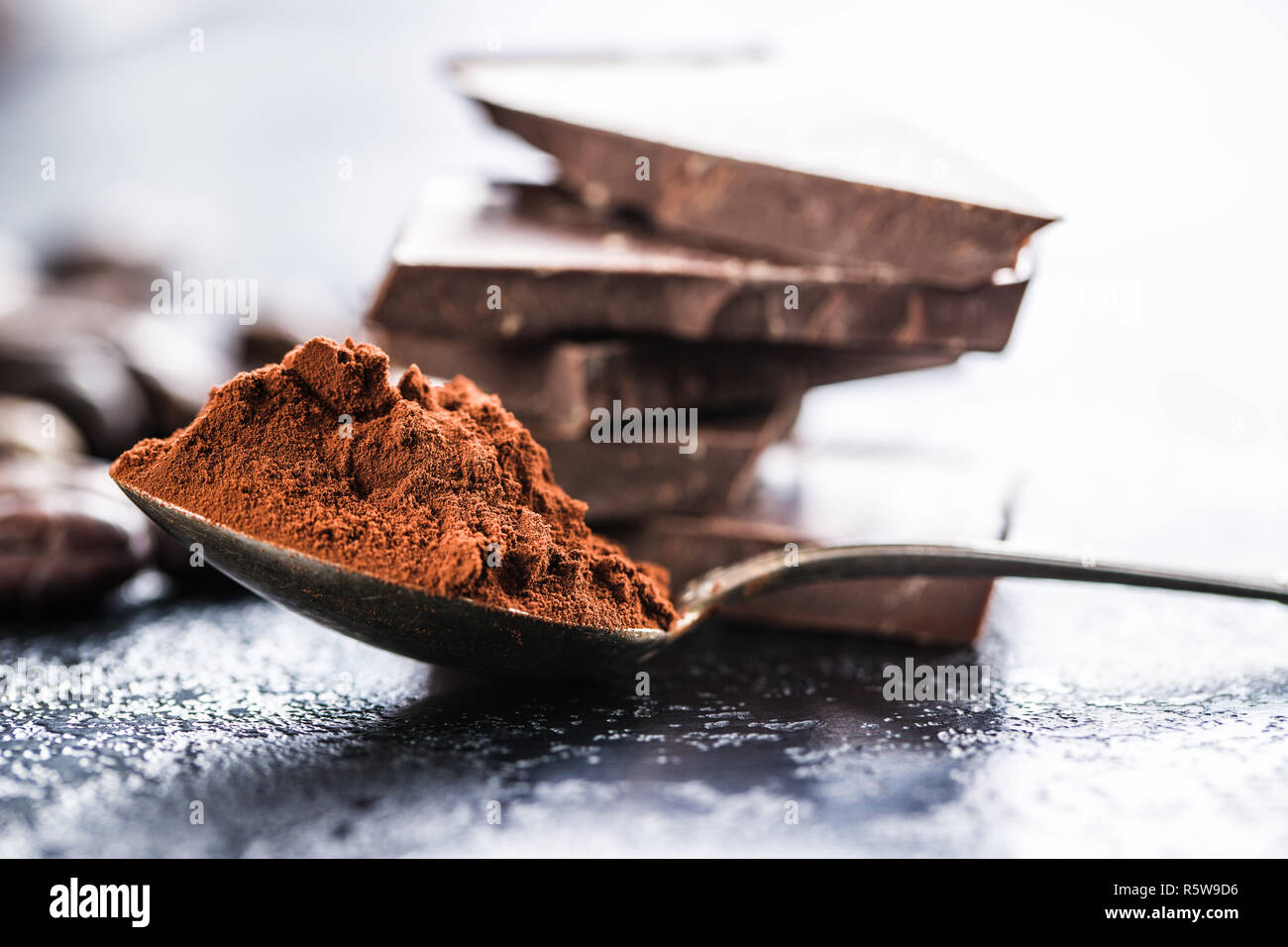 Deep brown powder dust hi-res stock photography and images - Alamy
