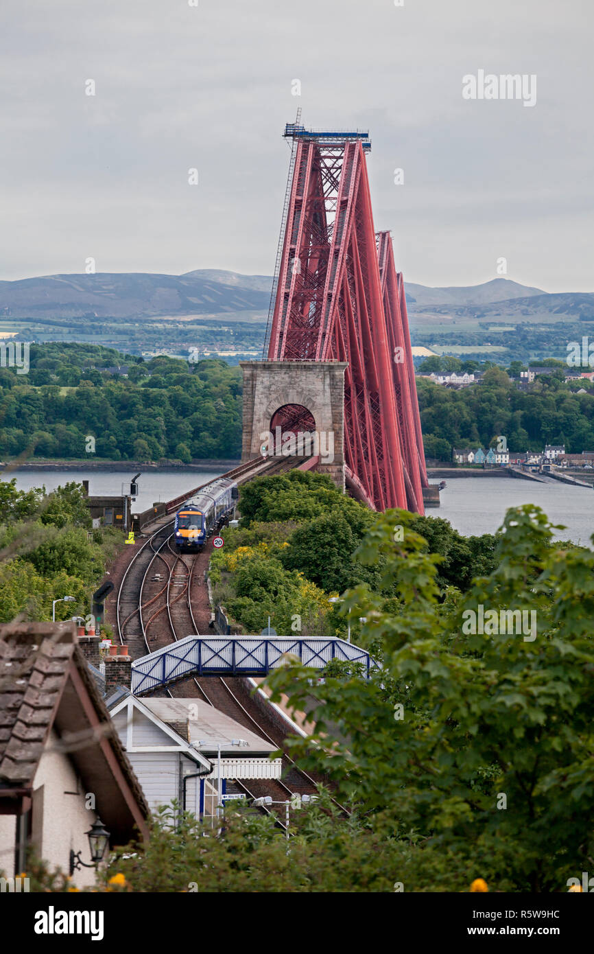 Train On The Forth Rail Bridge High Resolution Stock Photography And Images Alamy