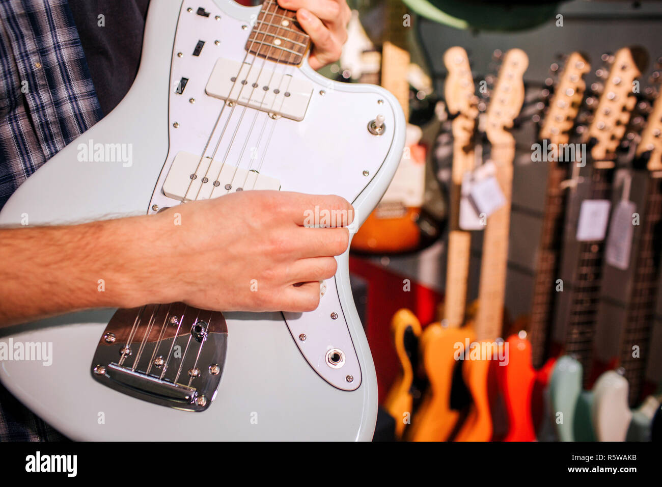 Best indie electric guitar outlet