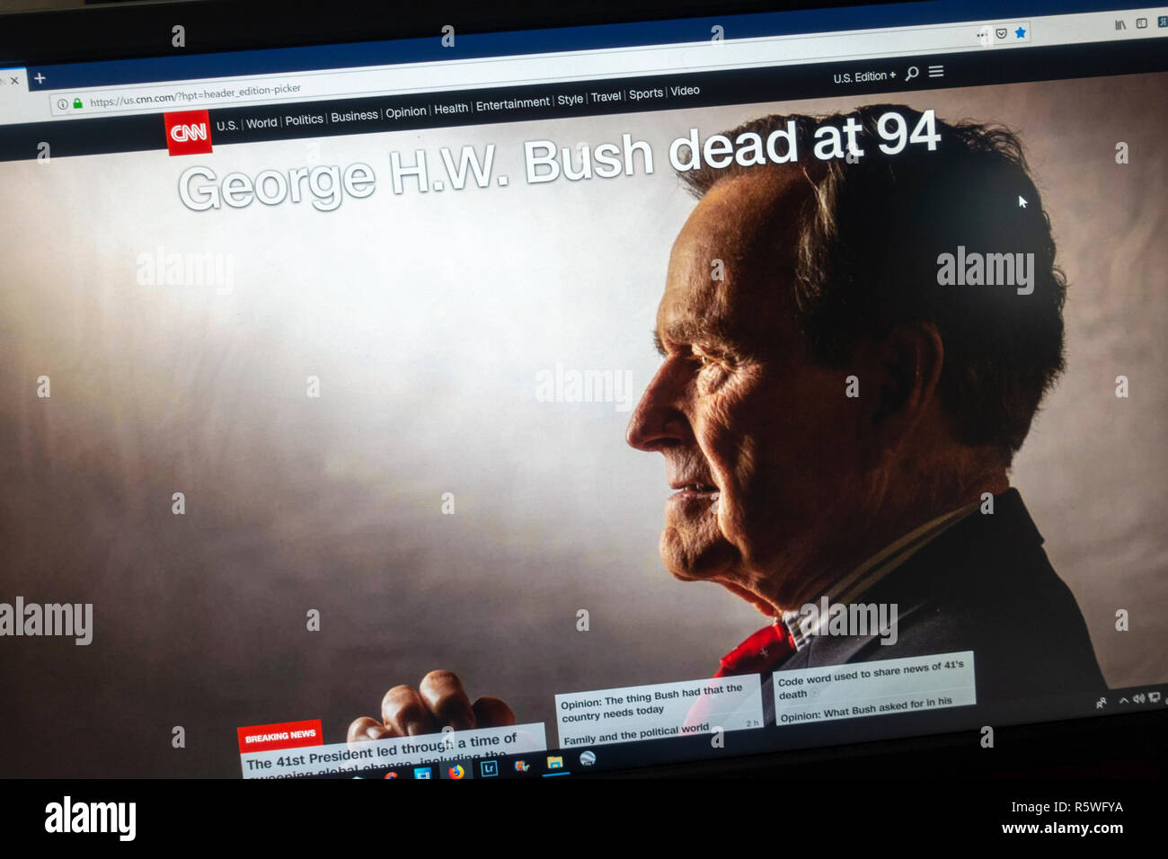 Screenshot of CNN website following the death of President George H.W. Bush on 1st December 2018.  This is the US version. Stock Photo