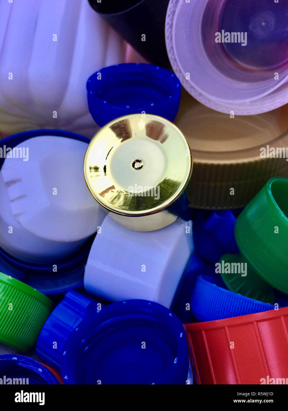 Plastic lids hires stock photography and images Alamy