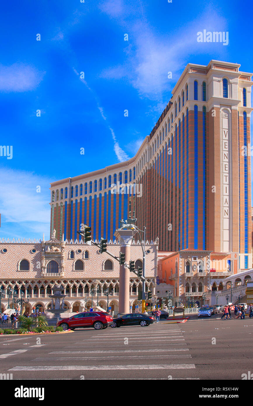 Venetian las vegas busy hi-res stock photography and images - Alamy