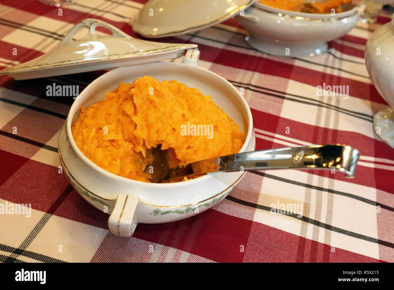 carrot mashed potatoes Stock Photo Alamy