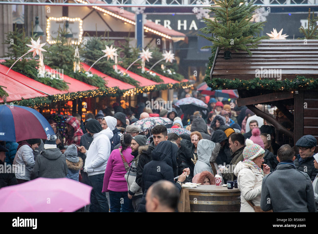 Edinburgh christmas Market, Princes street gardens, xmas, crowds