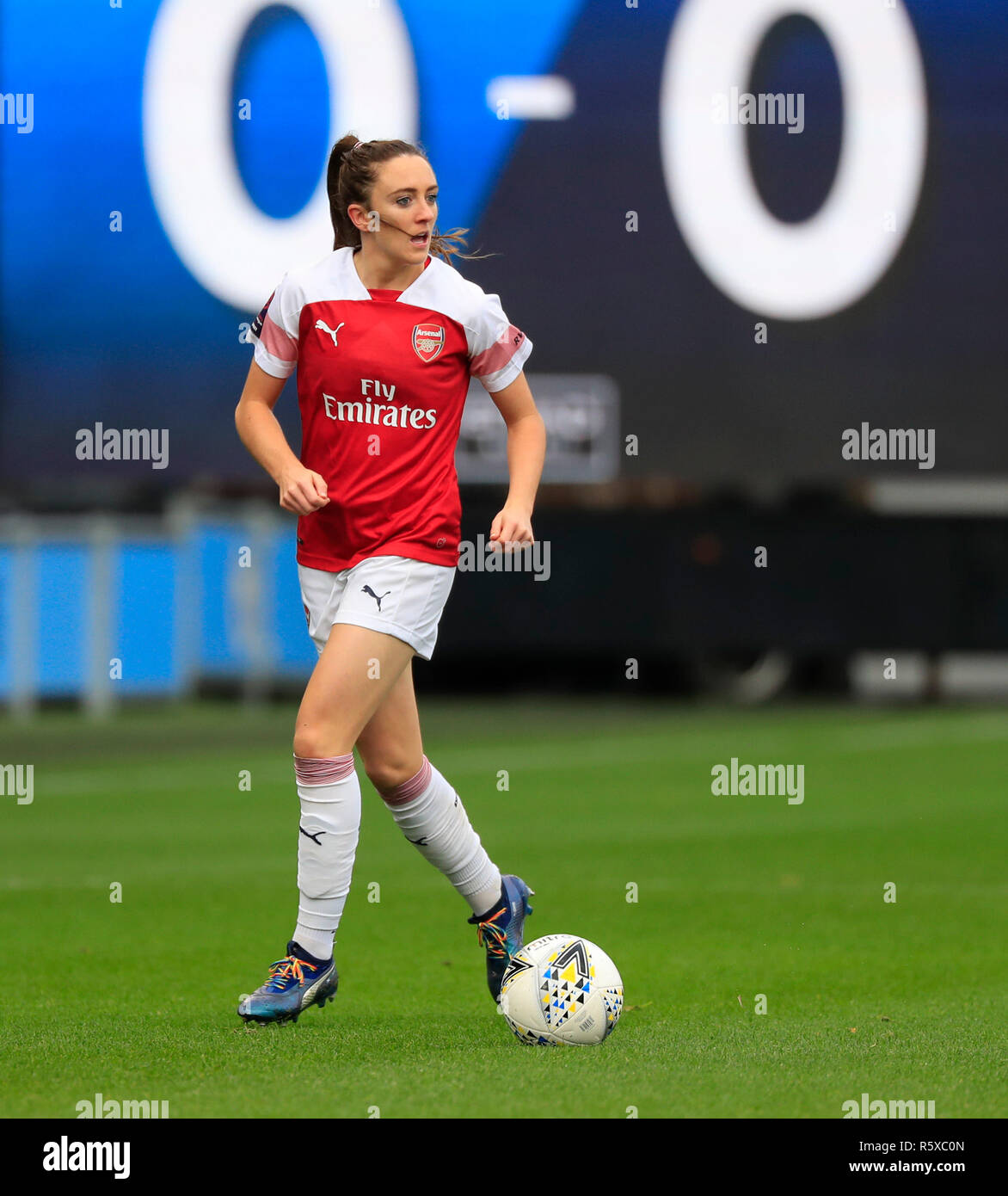 Academy Stadium, Manchester, UK. 2nd Dec, 2018. Womens Super League football, Manchester City v Arsenal; Lisa Evans of Arsenal moves the ball forward Credit: Action Plus Sports/Alamy Live News Stock Photo