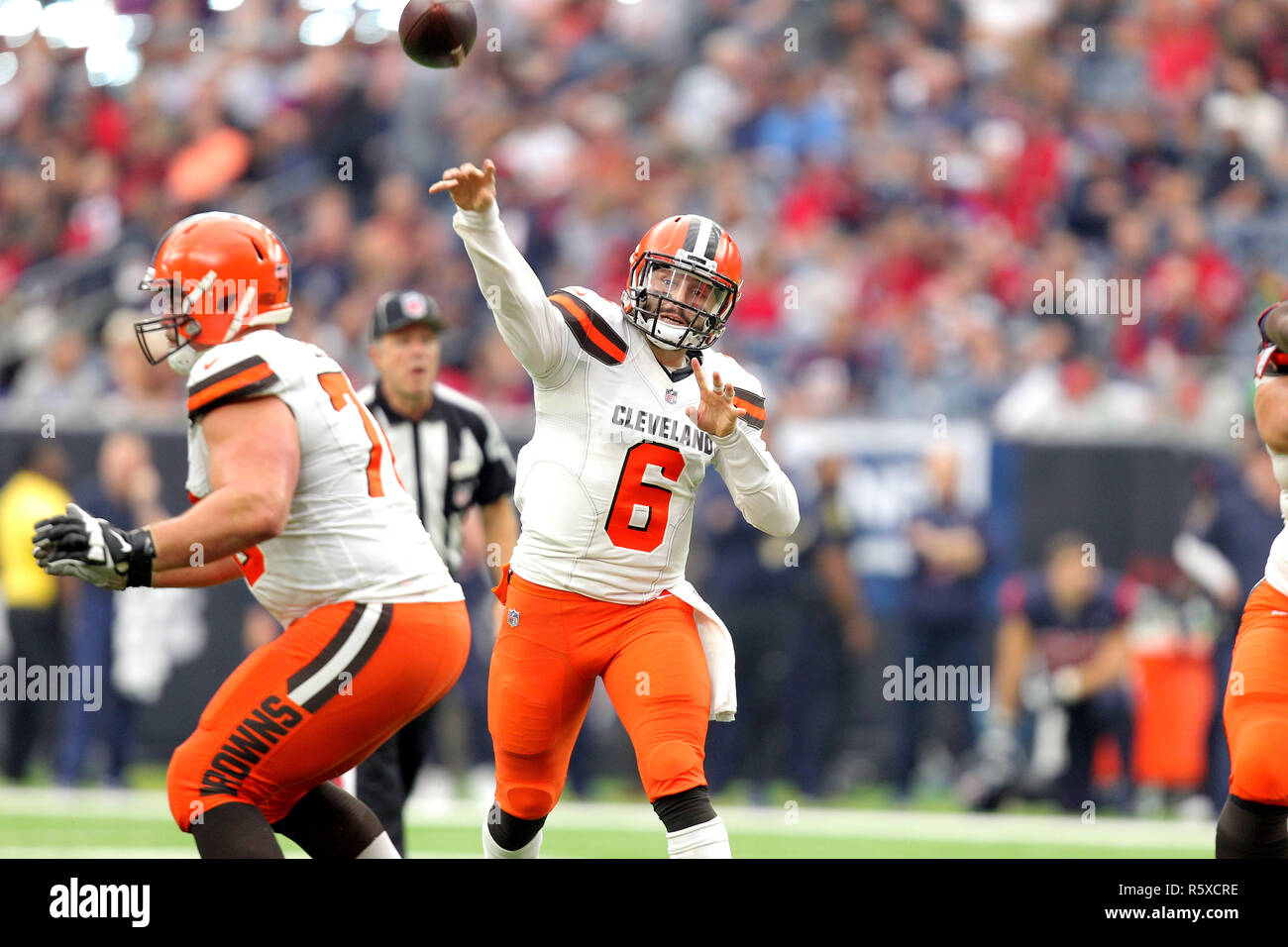 Photo: Browns quarterback Baker Mayfield in MNF against San Francisco 49ers  - SXP2019100719 