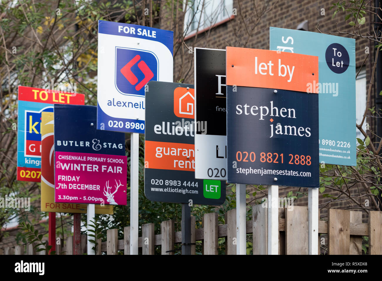 London Uk 2nd Dec 2018 London House Prices Fall Again As Stamp Duty And Brexit Fears Bite Credit Guy Corbishley Alamy Live News London Uk 2nd Dec 2018 London House Prices Fall Again As Stamp Duty And Brexit Fears Bite Credit Guy Corbishley Alamy Live News