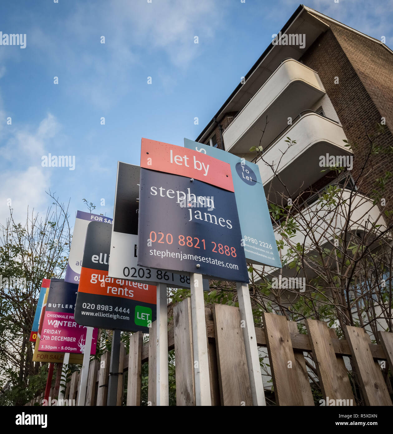 London Uk 2nd Dec 2018 London House Prices Fall Again As Stamp Duty And Brexit Fears Bite Credit Guy Corbishley Alamy Live News London Uk 2nd Dec 2018 London House Prices Fall Again As Stamp Duty And Brexit Fears Bite Credit Guy Corbishley Alamy Live News