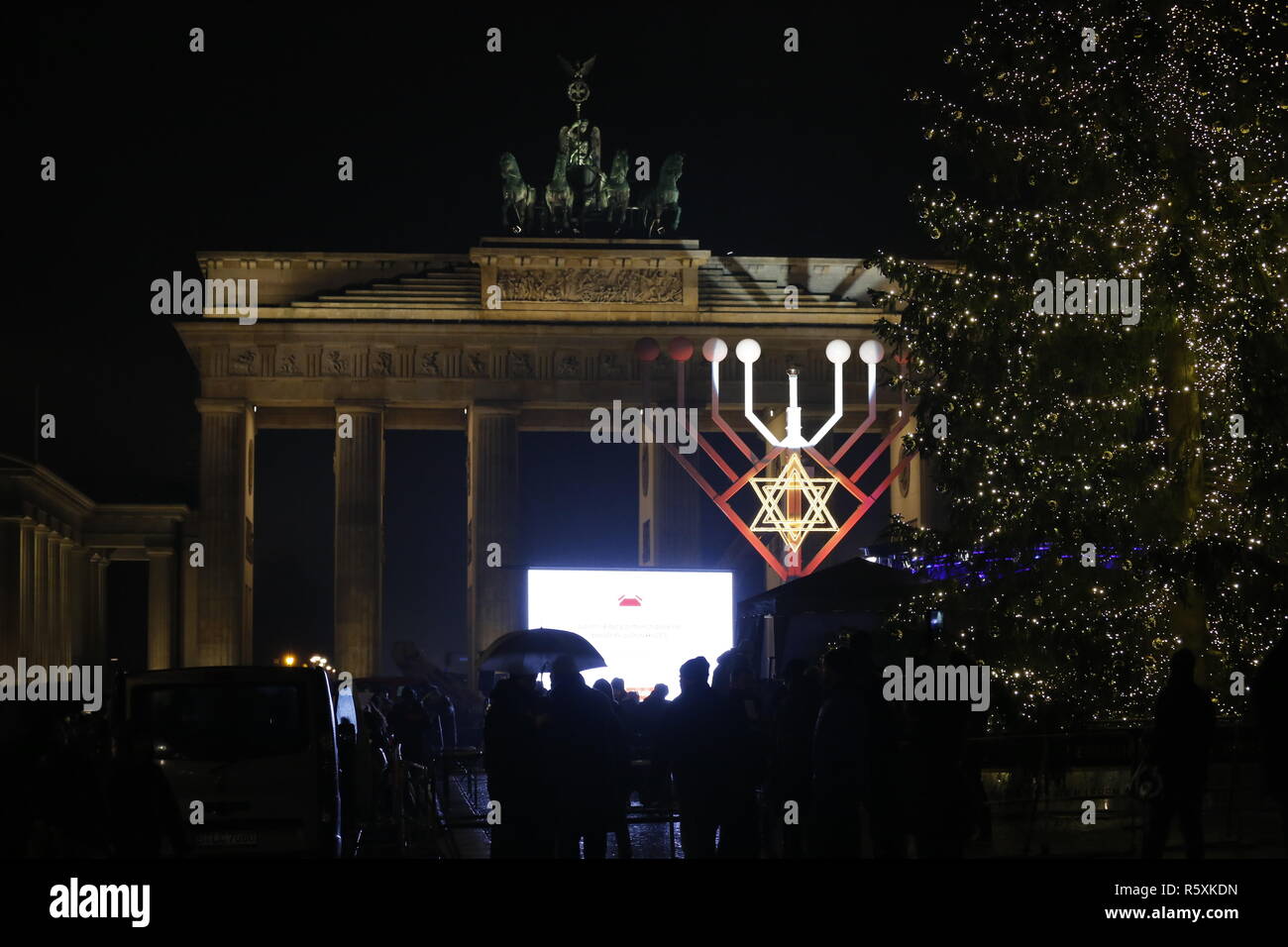 Berlin, Germany. 02nd Dec, 2018. Hanukkah lamp in front of the Brandenburger Tor. On Sunday evening, December 2, 2018, Hanukkah will begin this year. The Jewish Education Center Chabad Berlin begins this eight-day Jewish festival of lights at the Brandenburger Tor. Credit: SAO Struck/Alamy Live News Stock Photo