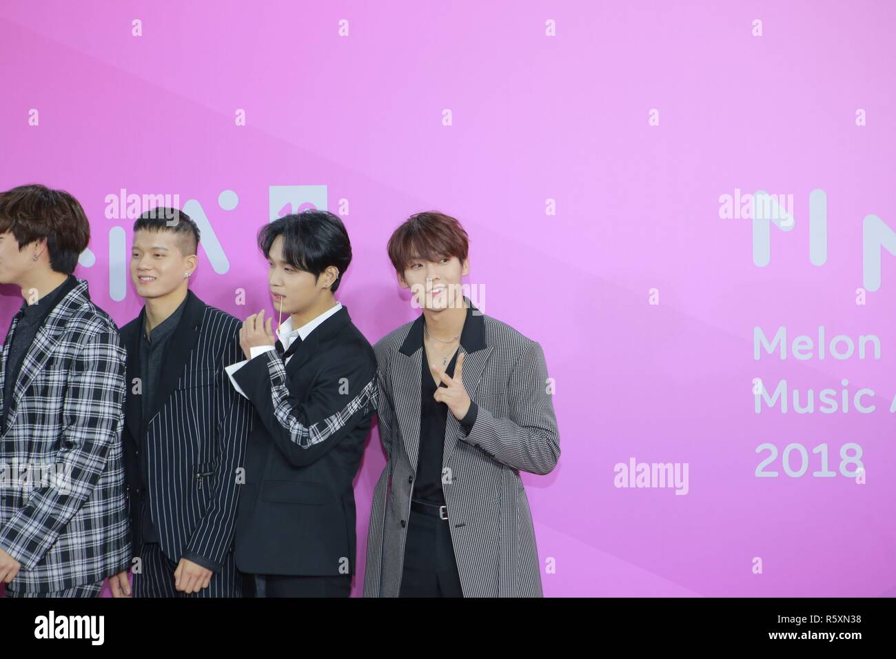 Seoul Korea 01st Dec 18 Mamamoo Bts Bolbbalgan4 Btob Apink Blackpink Exo Ikon Twice Wanna One Etc On The Red Carpet Of Melon Music Awards 18 In Seoul Korea On 01th December