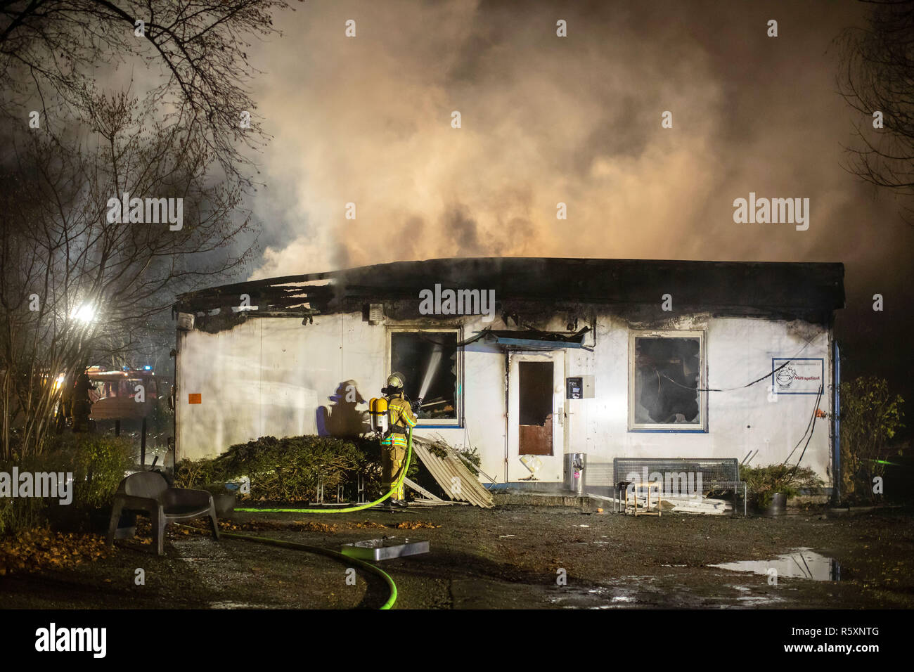 Duisburg Germany 03rd Dec 2018 A Fireman Is Standing In Front