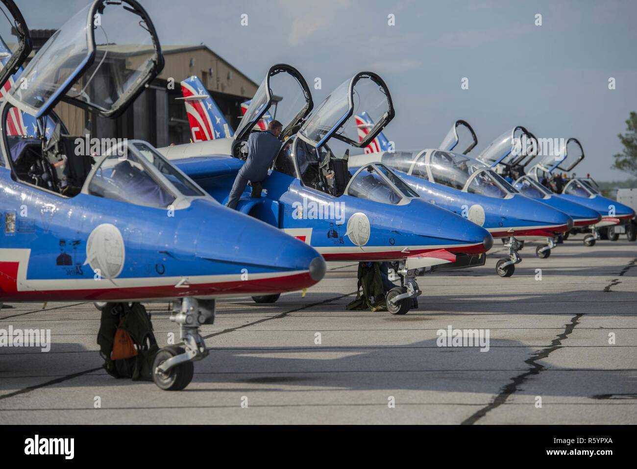 air force blue angels equivalent