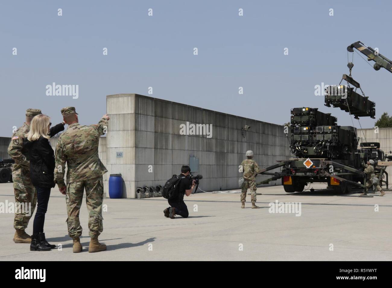 Soldiers assigned to 35th Air Defense Artillery Brigade and crew ...